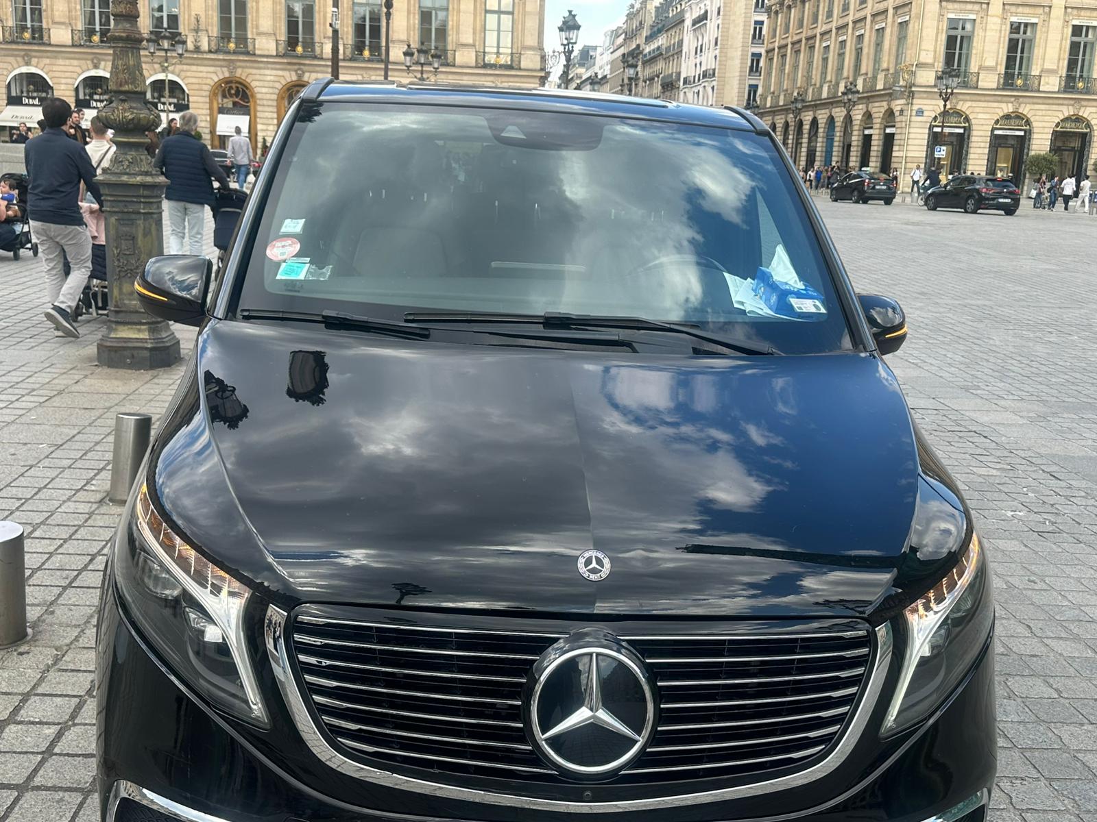 Mercedes V-Class Van Premium IsmaDrive — Place Vendôme